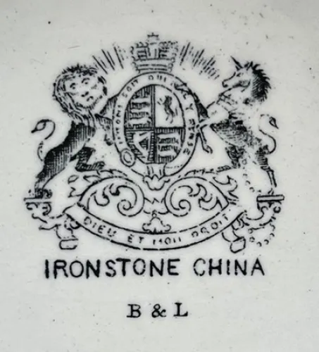 Wreath of Leaves | Burgess & Leigh | Sauce or Soup Tureen Base and Lid | Mark | 006