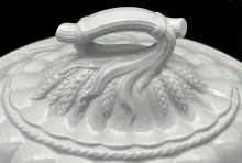 Ceres Shape_Elsmore & Forster_Sauce or Soup Tureen Base, Lid, and Underplate_Finial_004