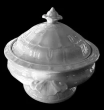 Columbia Shape | Elsmore & Forster | Vegetable Tureen Base and Lid | Handle | 007