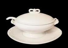 Crown (Chain of Tulips) | William Adams & Sons | Sauce or Soup Tureen Base, Lid, Underplate, and Ladle | Item | 001