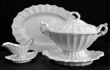 Fluted Panels | Thomas Edwards | Sauce or Soup Tureen Base, Lid, and Underplate | Collection | 001