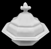 Gothic_Jacob Furnival_Butter Dish with Lid_Item_001