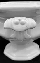 Gothic_Samuel Alcock & Co._Sauce or Soup Tureen Base and Underplate_Handle_002
