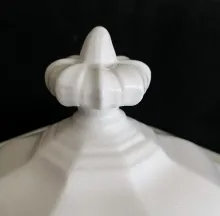 Gothic | T. & R. Boote (& Co.) | Sauce or Soup Tureen Base, Lid, and Underplate | Finial | 006