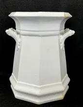 Gothic_William Adams & Sons_Waste or Slop Jar Base_Item_001