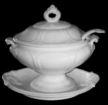 Huron Shape | William Adams & Sons | Sauce or Soup Tureen Base, Lid, Underplate, and Ladle | Item | 001