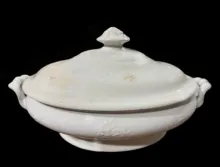 Mocho | T. & R. Boote (& Co.) | Vegetable Tureen Base and Lid | Item | 007