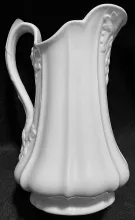 Paneled Grape_Jacob Furnival_Ewer_Item_001