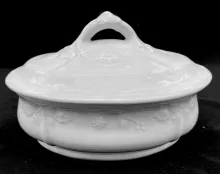 Potomac Shape_W. Baker & Co._Soap Box Base and Lid_Item_001