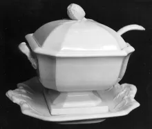 Square Flower_James Edwards_Sauce or Soup Tureen Base, Lid, Underplate, and Ladle_Item_001