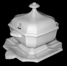 Square Flower | Red-Cliff Co. | Sauce or Soup Tureen Base, Lid, and Underplate | Item | 001