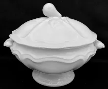 Triple Border_Edward Challinor (& Co.)_Sauce or Soup Tureen Base and Lid_Item_001