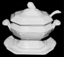Union Shape (Fig)_Unspecified_Sauce or Soup Tureen Base, Lid, Underplate, and Ladle_Item_001