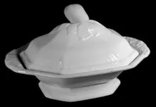 Union Shape (Fig) | Unspecified | Vegetable Tureen Base and Lid | Item | 001