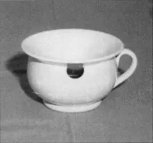 Utilitarian_Unspecified_Hand Held Spittoon_Item_002