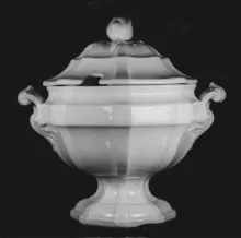 Walled Octagon_Unspecified_Sauce or Soup Tureen Base and Lid_Item_001