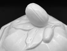Wrapped Sydenham_William Adams & Sons_Vegetable Tureen Base and Lid_Finial_002