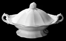 Gothic | T. J. & J. Mayer | Vegetable Tureen Base and Lid | Item | 003